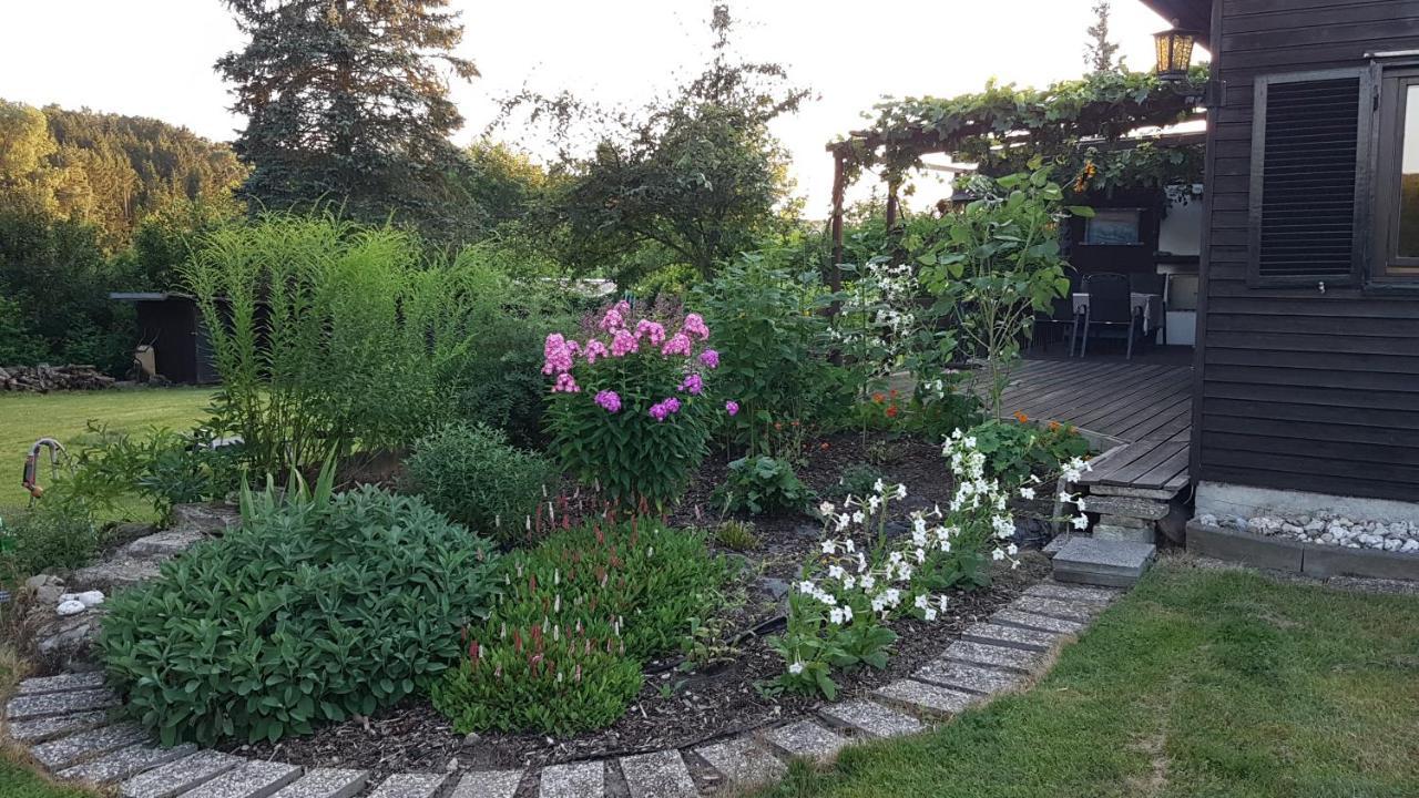 Gemuetliches Ferienhaus Mit Grossem Garten, Ideal Fuer Naturliebhaber Gerhardshofen 外观 照片